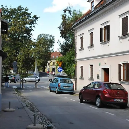Spacious 2-Bedroom Apartment Zabjak With Ac Tour As Ljubljana Exterior photo